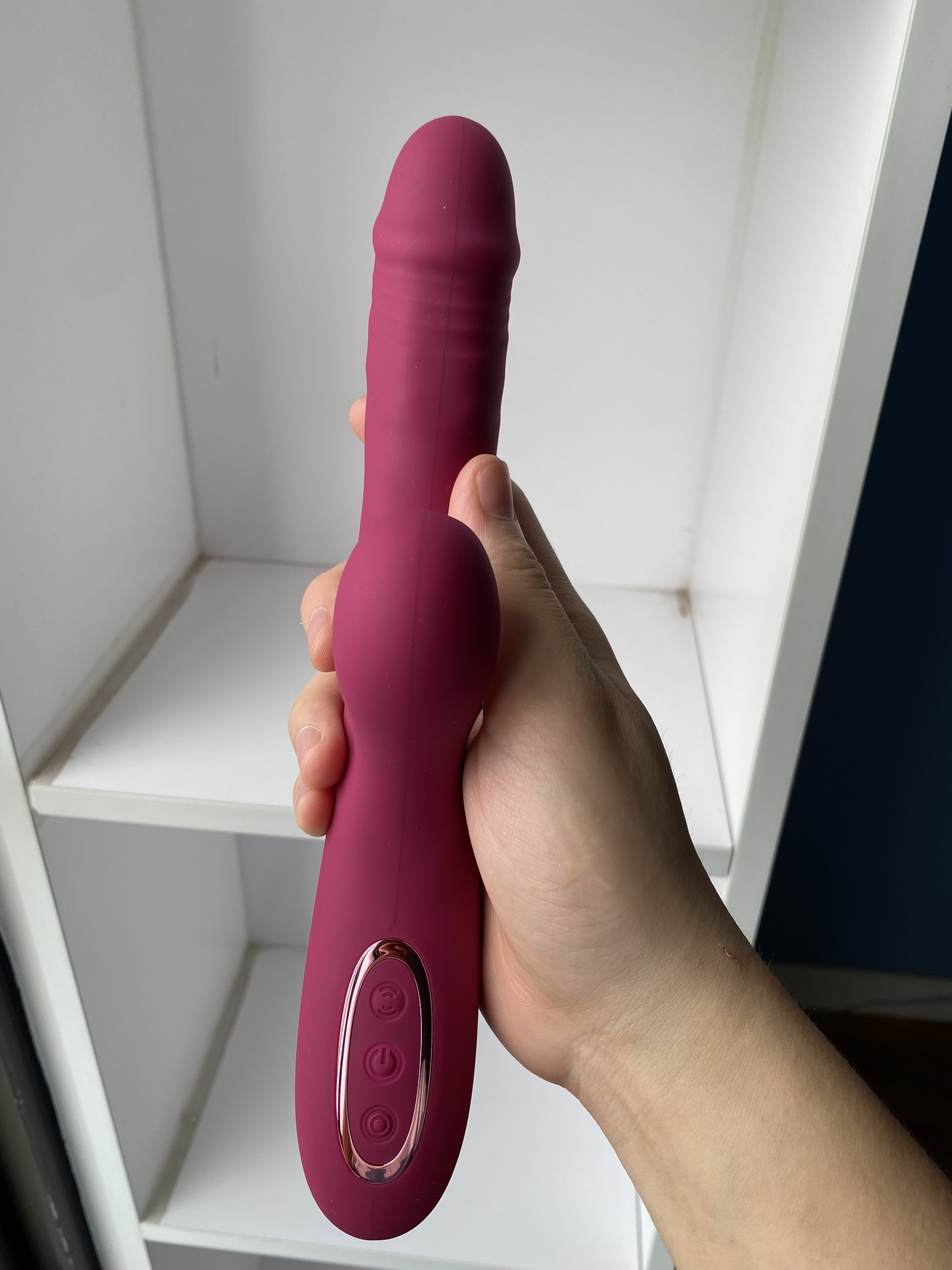 Dương vật giả tự động rung thụt hút cao cấp