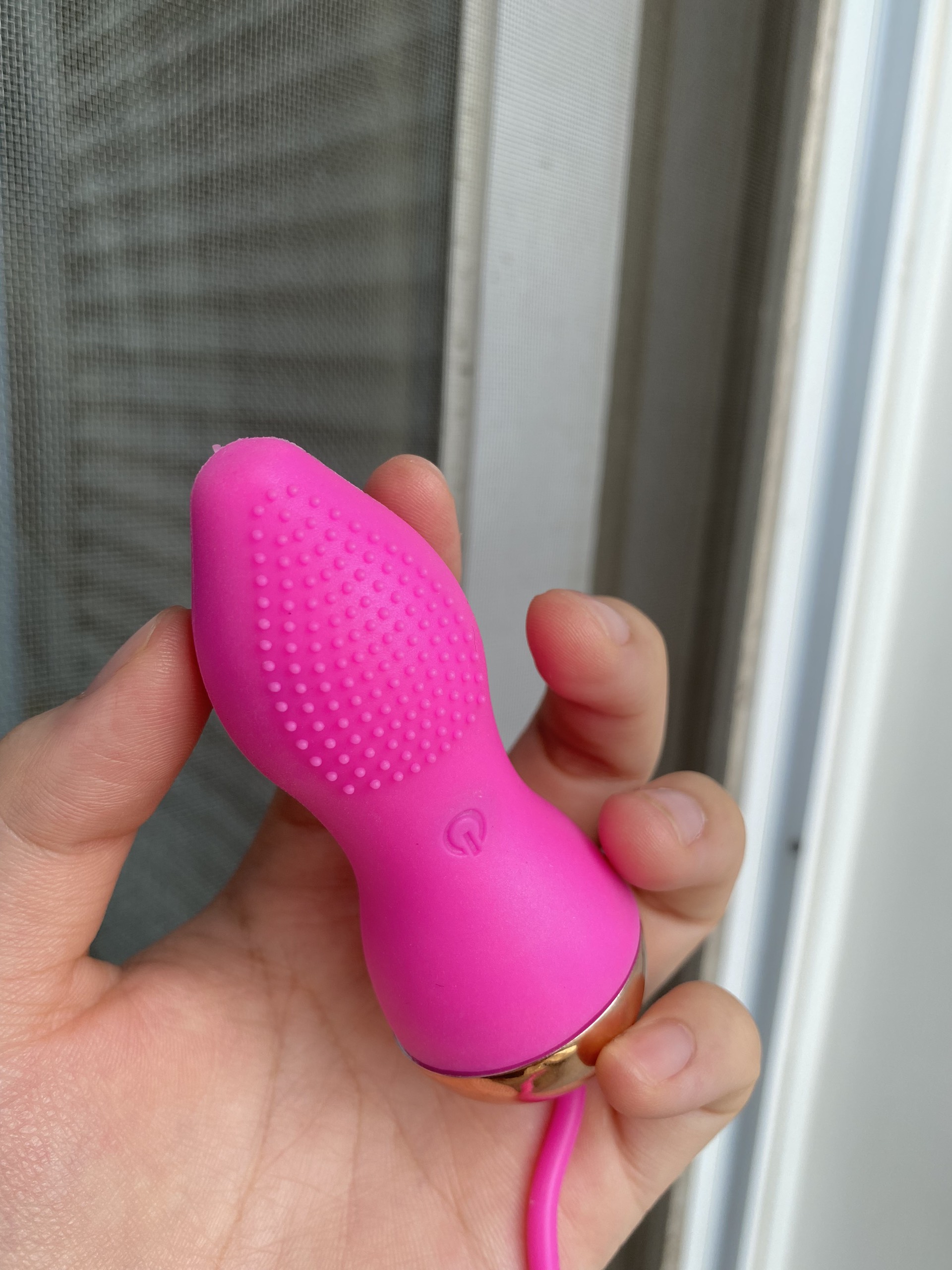 Trứng rung gai dây dài sạc pin