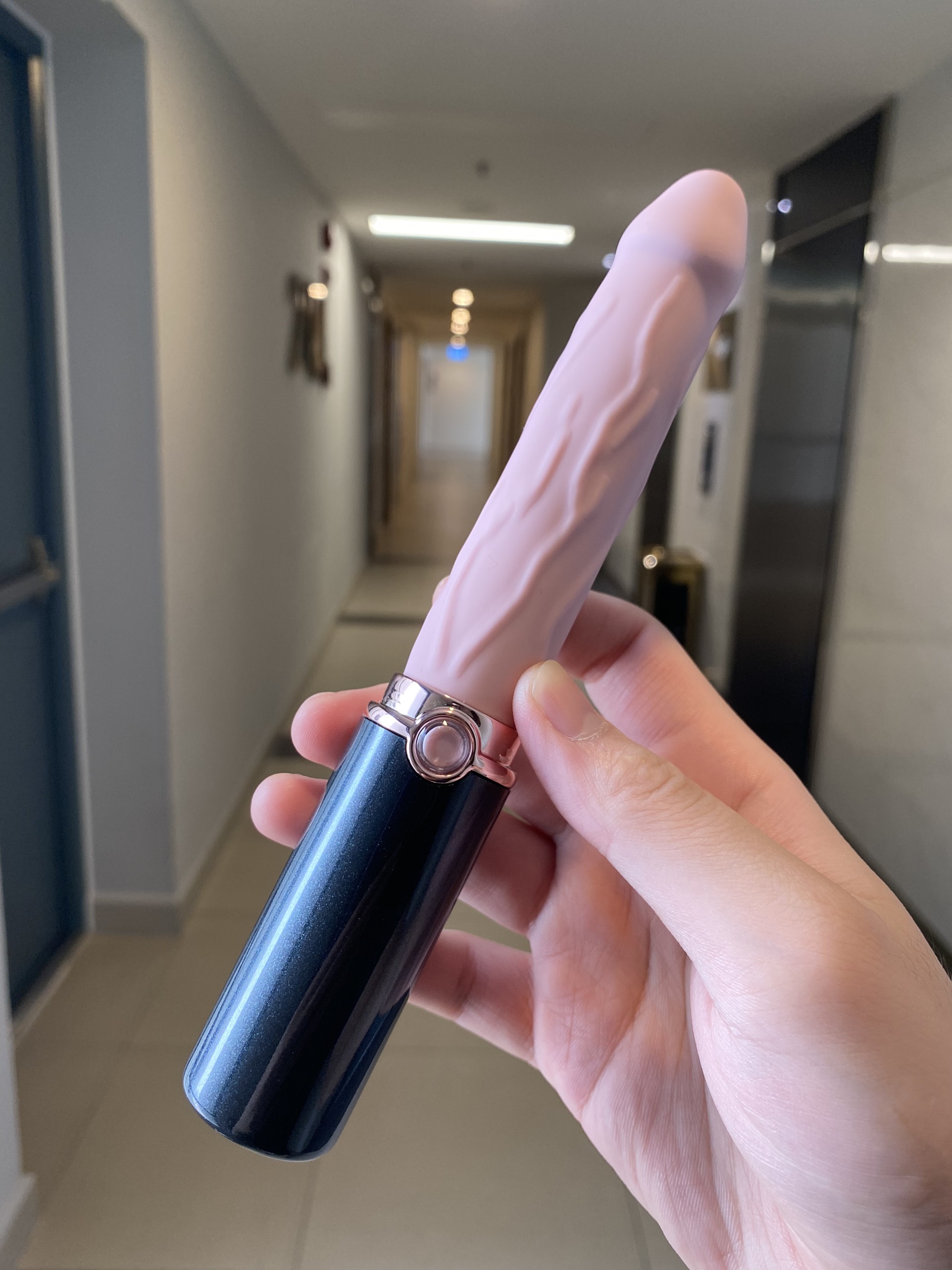 Dương vật giả cầm tay Roselex 12 chế độ rung sạc pin