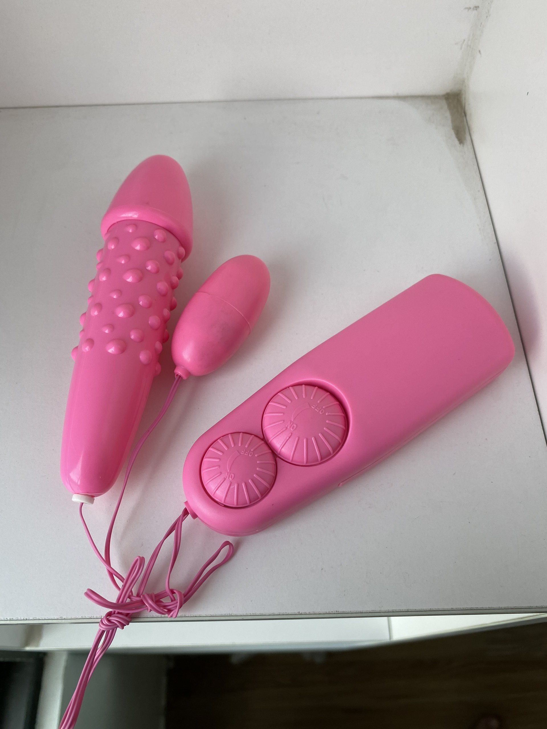 Trứng rung 2 đầu có gai siêu mạnh cực kích thích