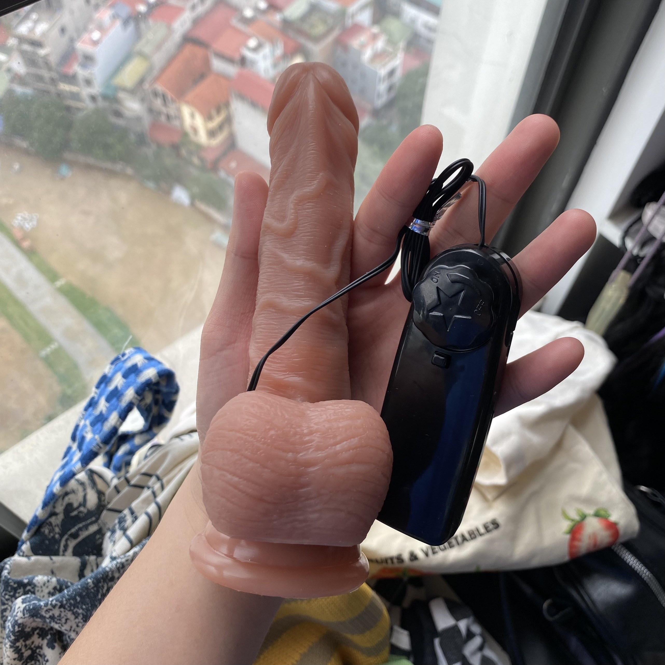 Dương vật giả Silicon rung Jiuai kèm điều khiển