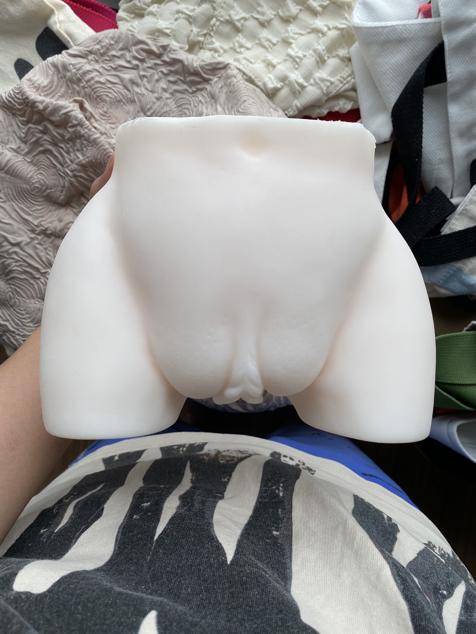 Búp bê tình dục da trắng mông to bướm múp Buttocks