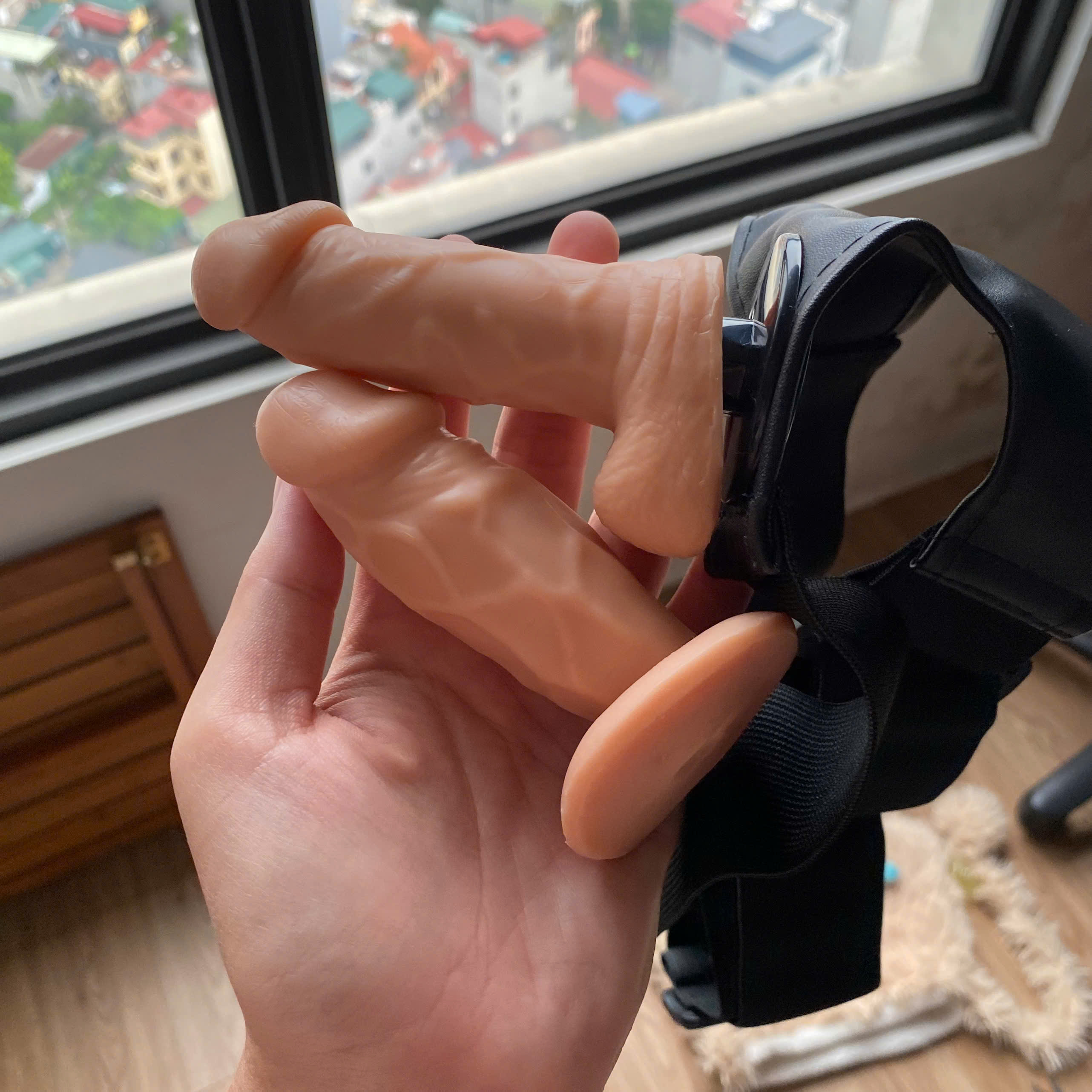 Dụng Cụ Đeo Dildo Jessica Strap On Da PU Kèm 2 Dương Vật Giả Silicone