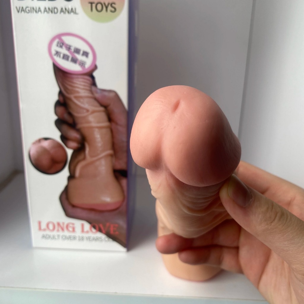 Dương vật giả có lỗ hậu môn - Ảnh 4