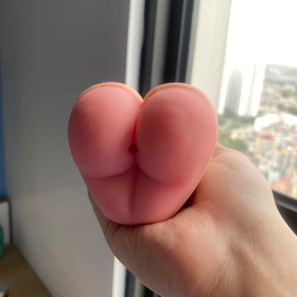Dương vật giả có lỗ hậu môn - Ảnh 6