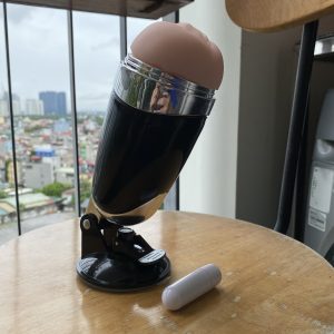 Âm đạo giả gắn tường A8 rung tự động