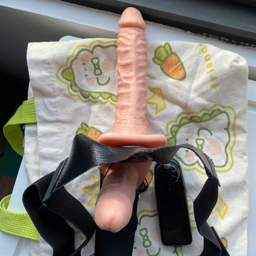 Dương Vật Giả Đeo Hông Baile Ultra 2 Đầu Rung Có Dây Đai - Ảnh 4