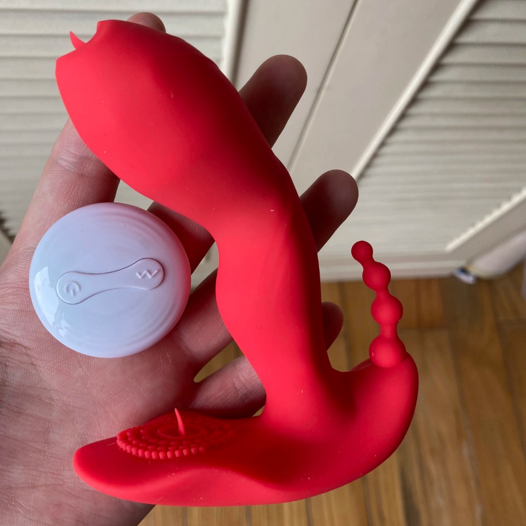 Quần lót rung hình dương vật có lưỡi gai điều khiển từ xa - Ảnh 3